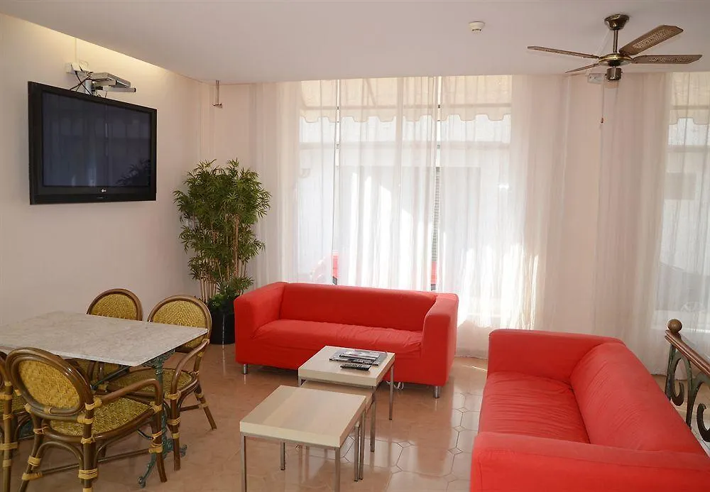 azuLine Hotel Mediterráneo Santa Eulalia del Río 2*,